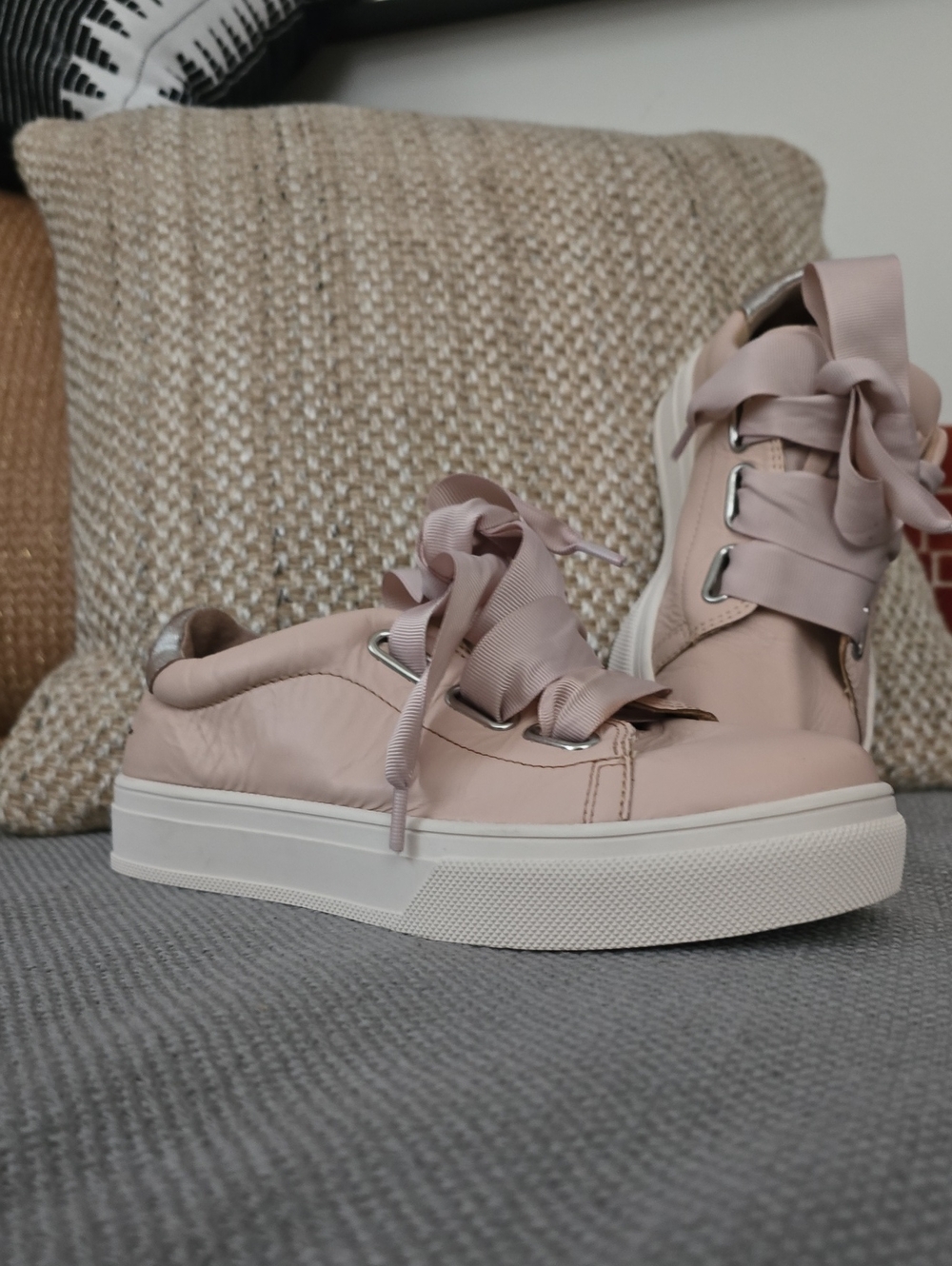 Casalon Casual Ribbon Lace-Up Leather Sneakers - Blush Pink